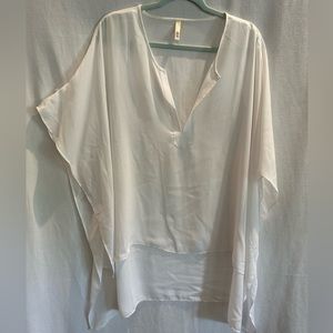 LIKE NEW ELON White Tunic Blouse, size L